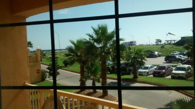 Days Inn & Suites By Wyndham Galveston West/Seawall Exterior foto