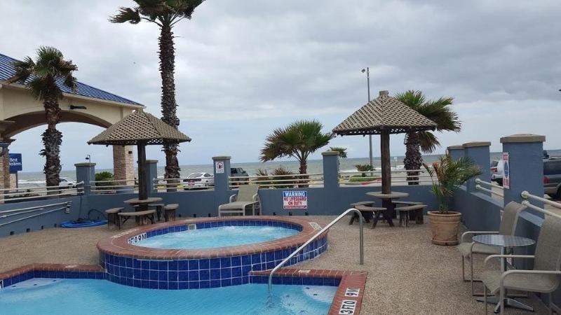 Days Inn & Suites By Wyndham Galveston West/Seawall Exterior foto